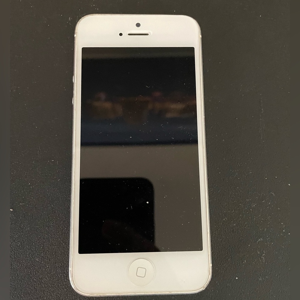 Apple iPhone 5 Silver